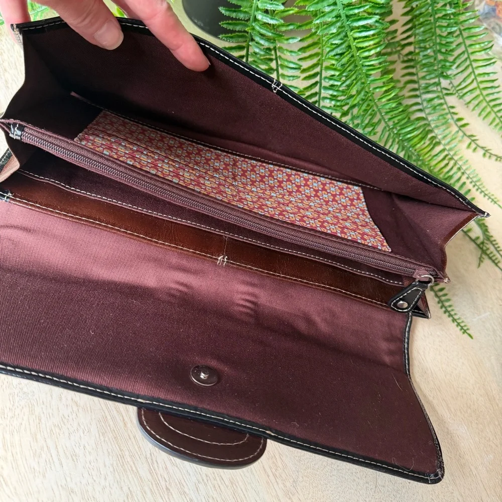 Fossil Leather Clutch Brown and Black Never Used, Wallet Purse